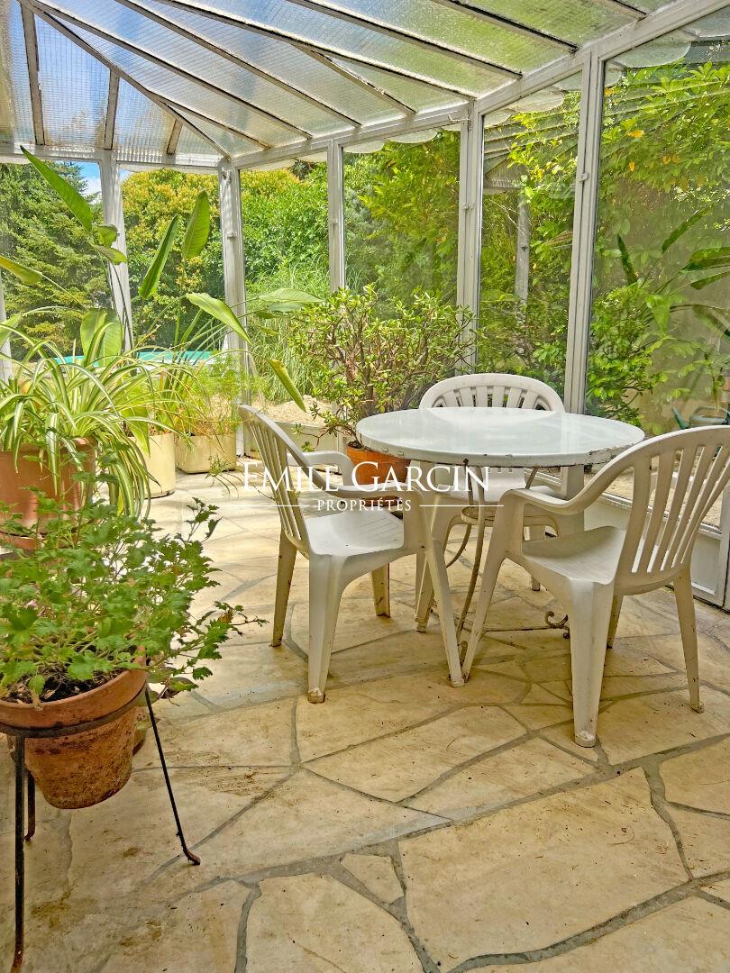 For sale - Mansion - Avignon - Leafy gardens - Garage