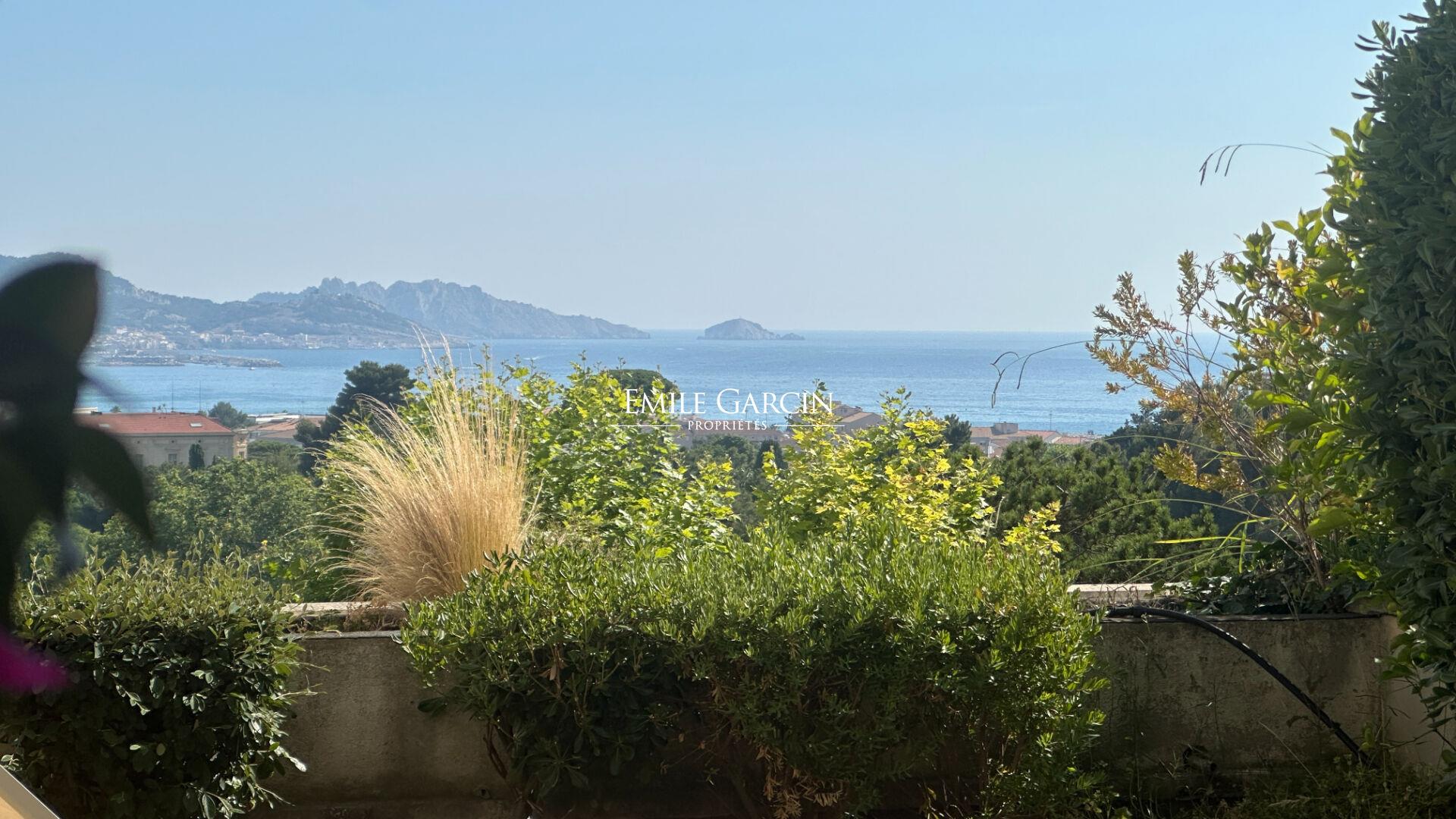 For sale - Apartment - Marseille (13008) - Thalassa - Sea view - Garden