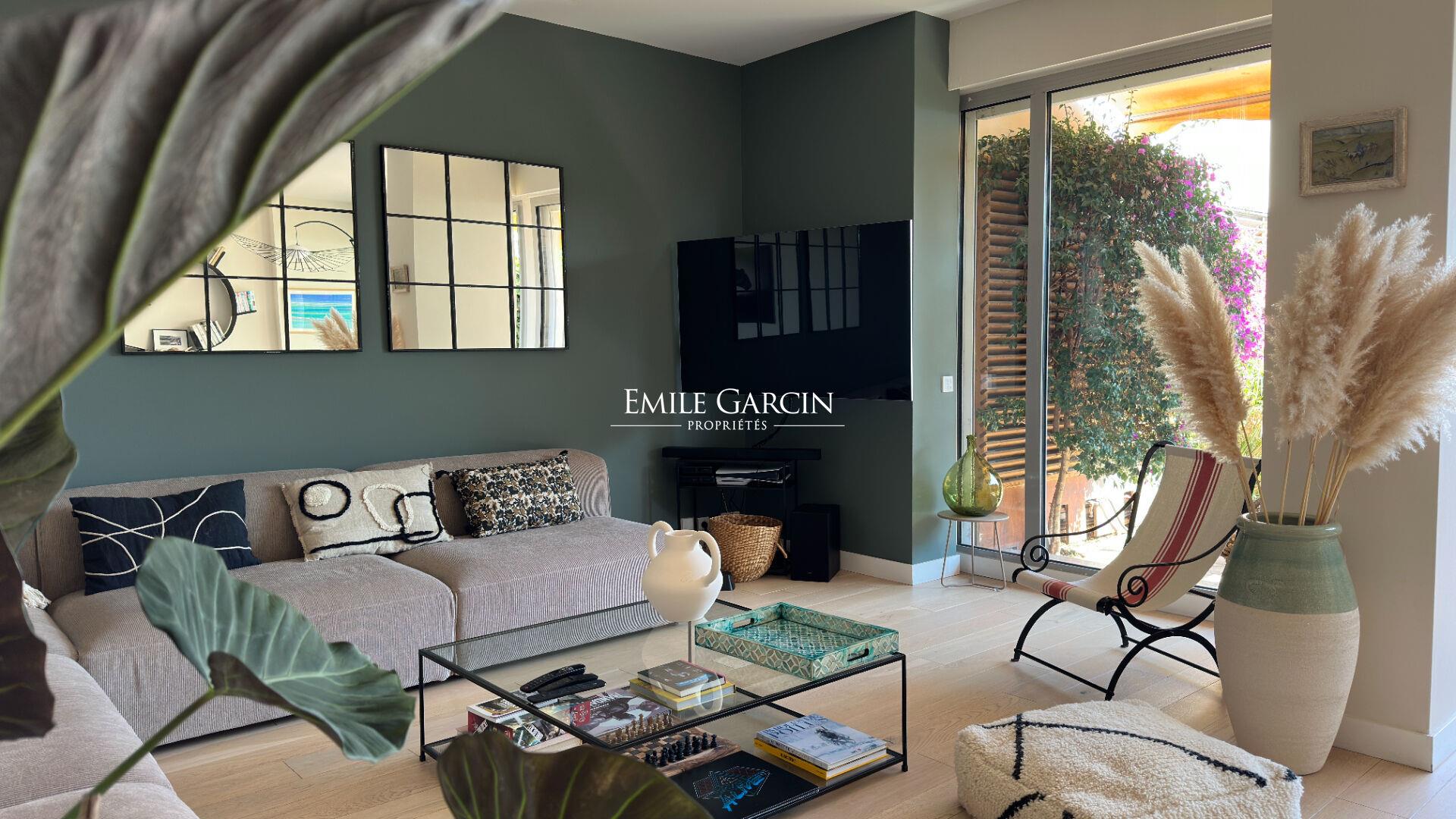For sale - Apartment - Marseille (13008) - Thalassa - Sea view - Garden