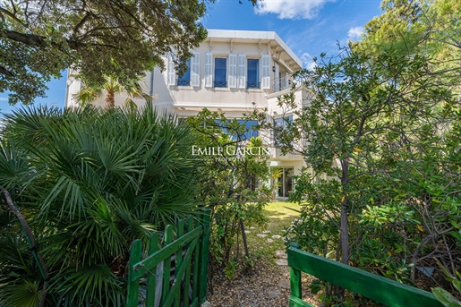 Private Villa mit Meerblick und privatem Zugang zum Meer zum Verkauf in Marseille