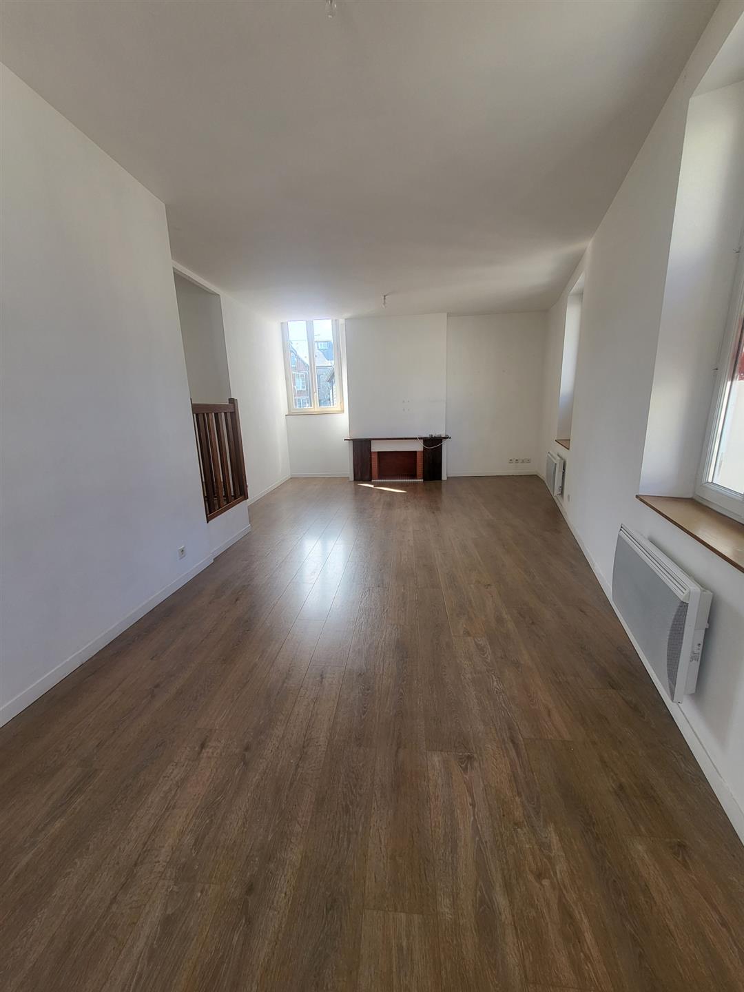 Duplex in the city center of Fécamp for sale
