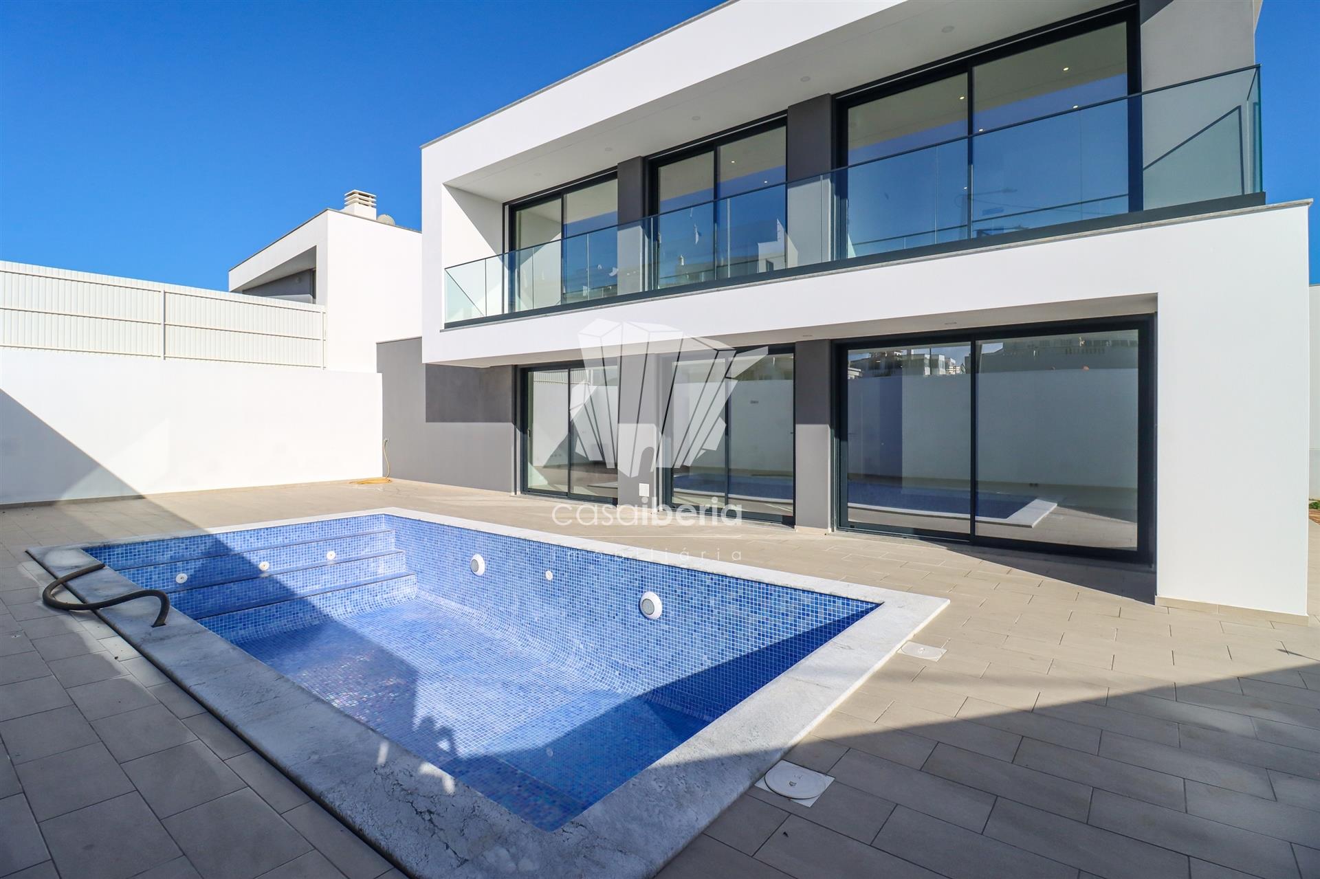 3+1 - Villa - Estombar - Lagoa