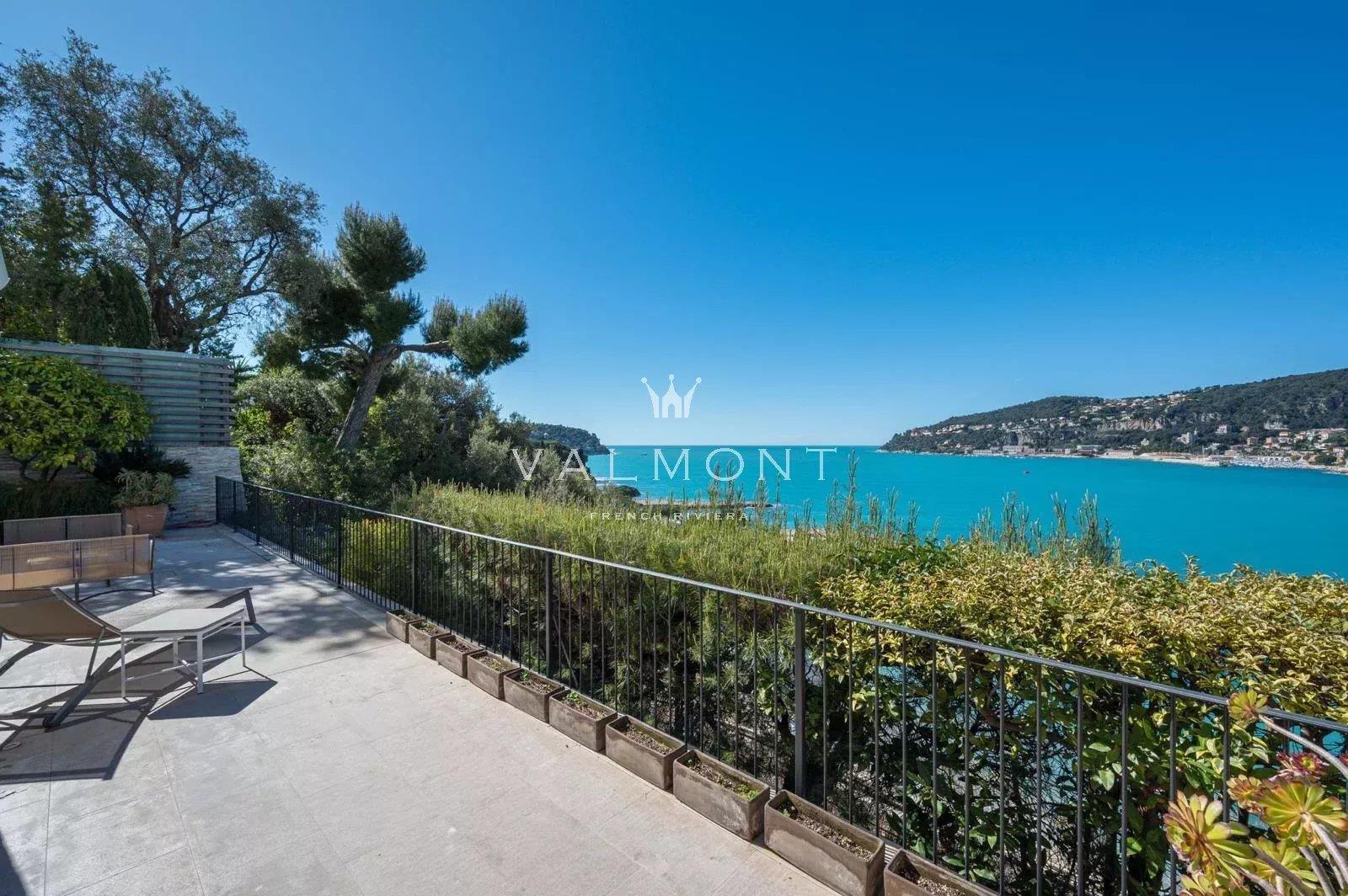 Charming Seafront House With Panoramic Sea Views