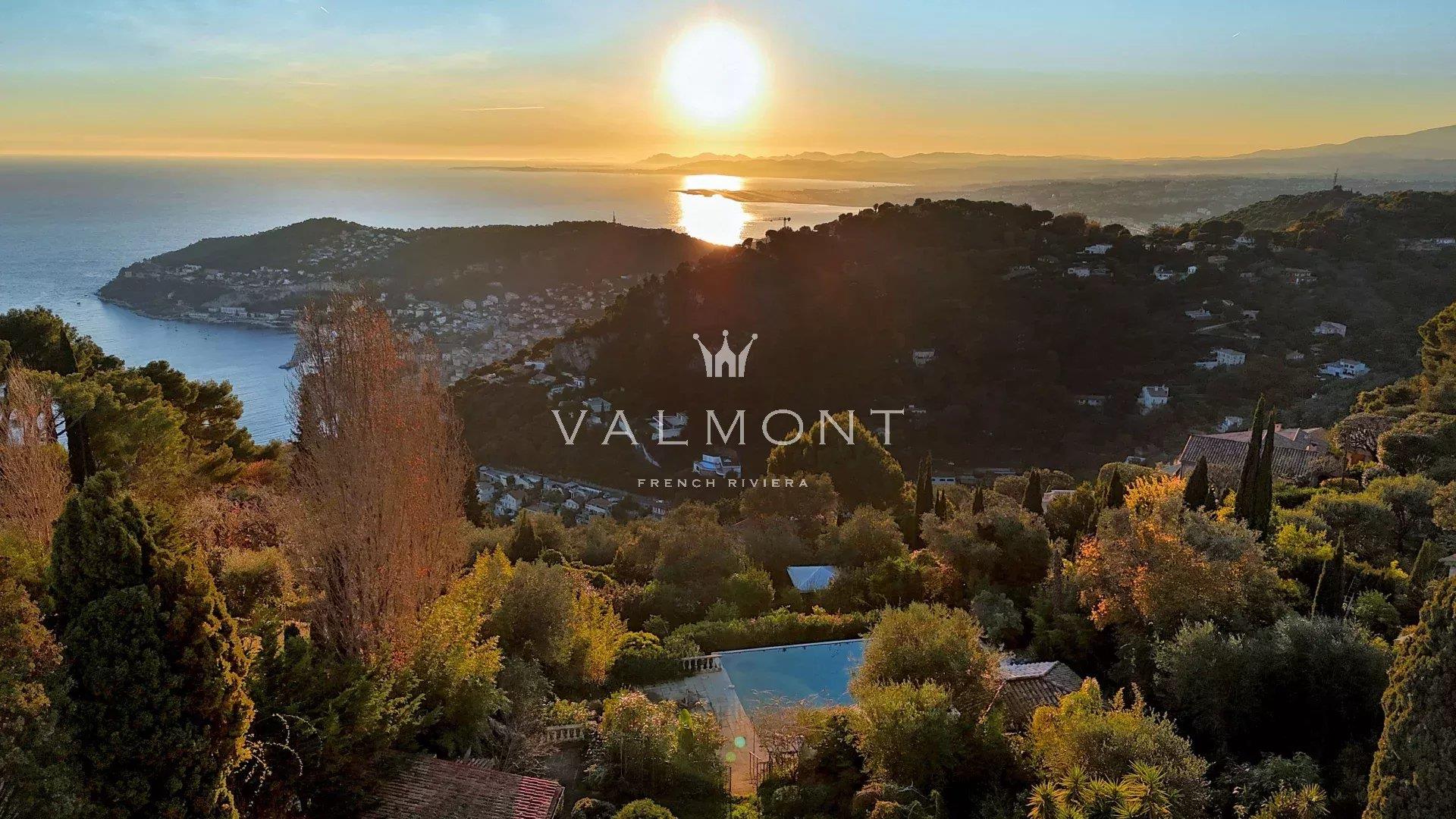 Rare Plot For Project With Charming Villa