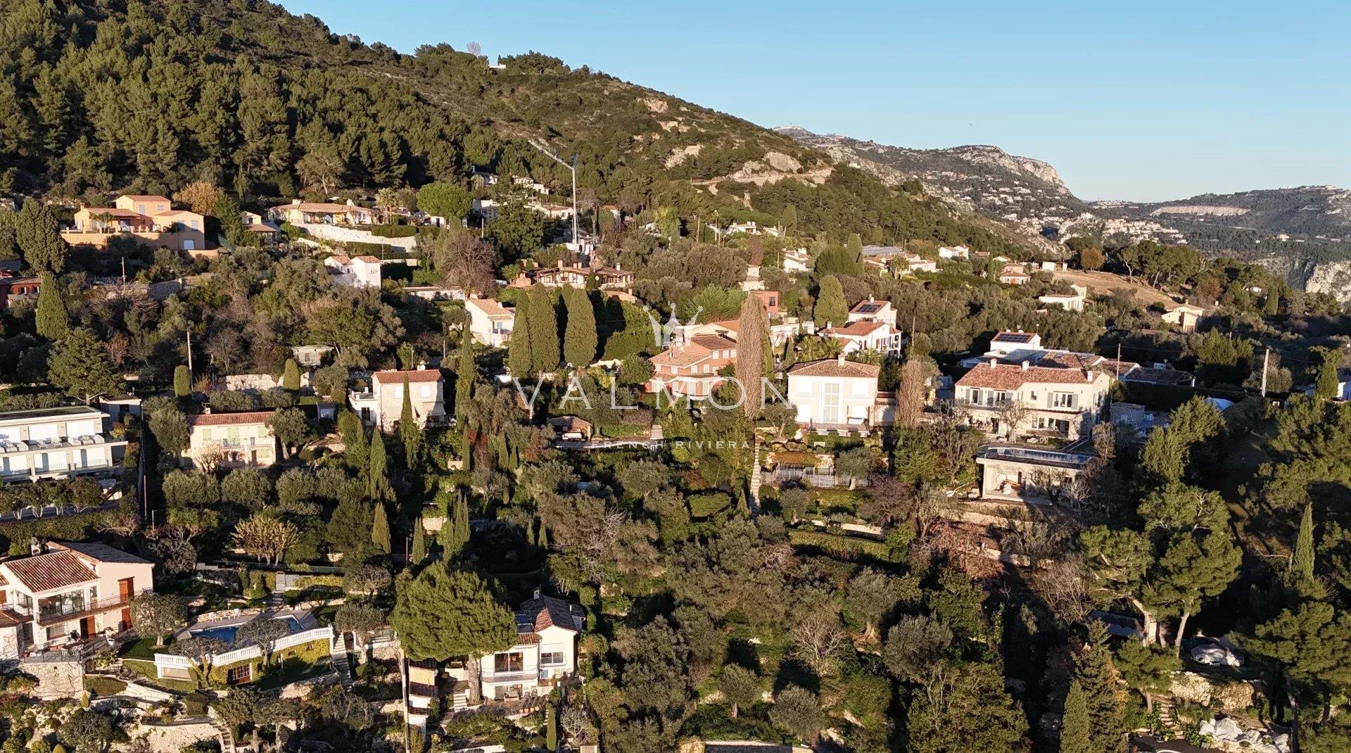 Rare Plot For Project With Charming Villa