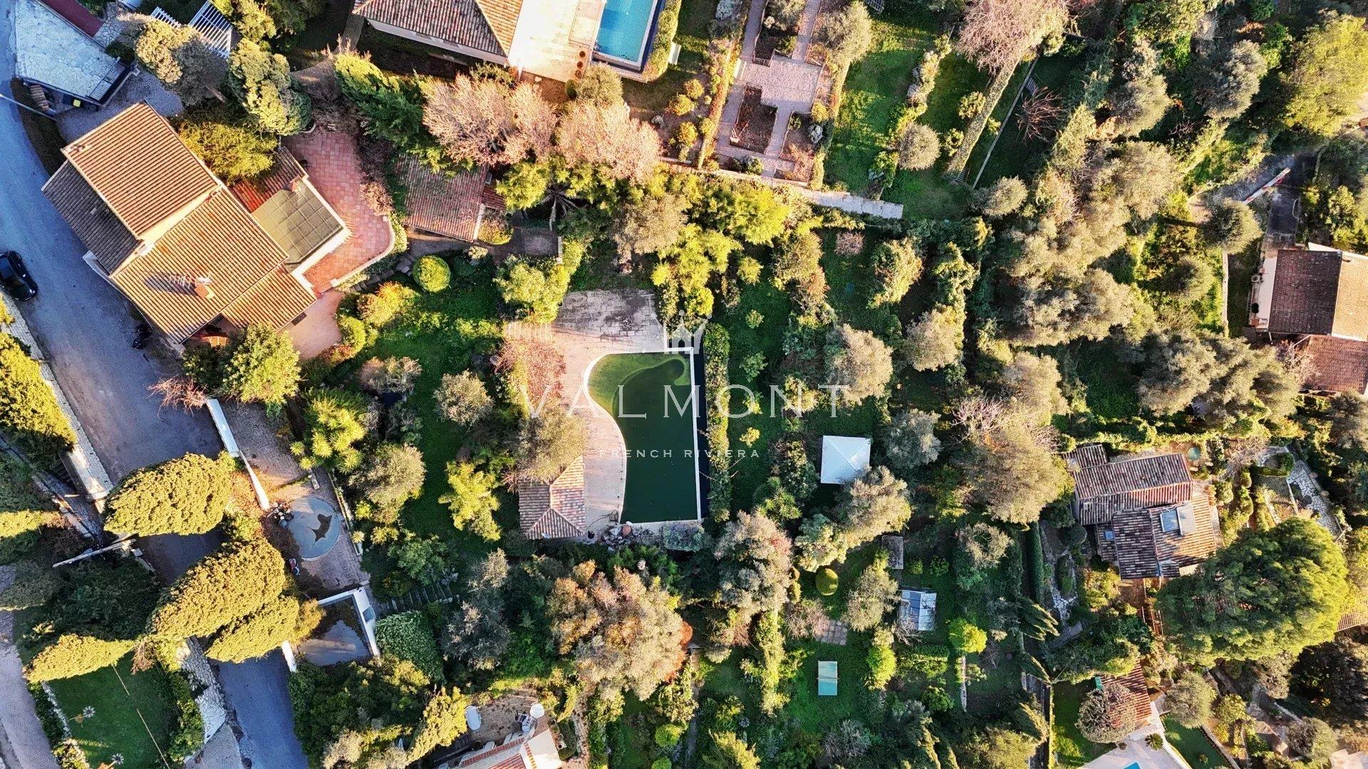 Rare Plot For Project With Charming Villa