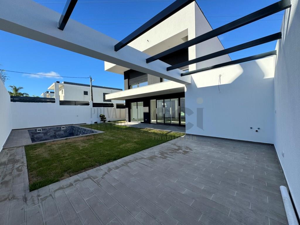 4 Bedroom Villa with Pool - Quinta de Valadares