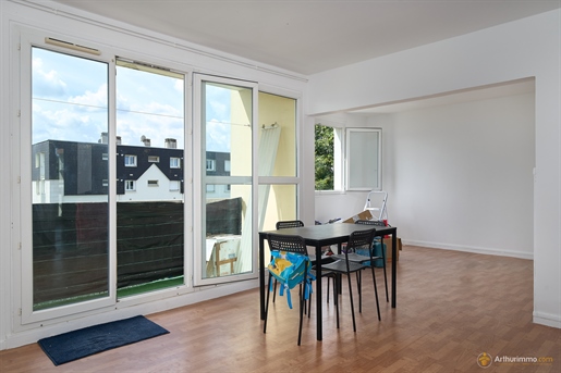 Apartment In Villers-Cotterets With Elevator