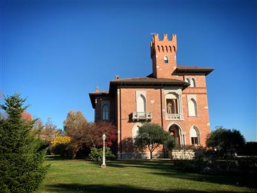 Prestigieuse villa historique