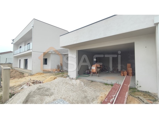 Einfamilienhaus zu verkaufen, in Marrazes e Barosa, Leiria
