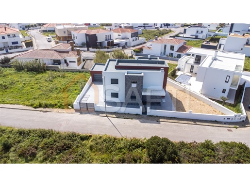 House 4 Bedrooms - New - Ericeira