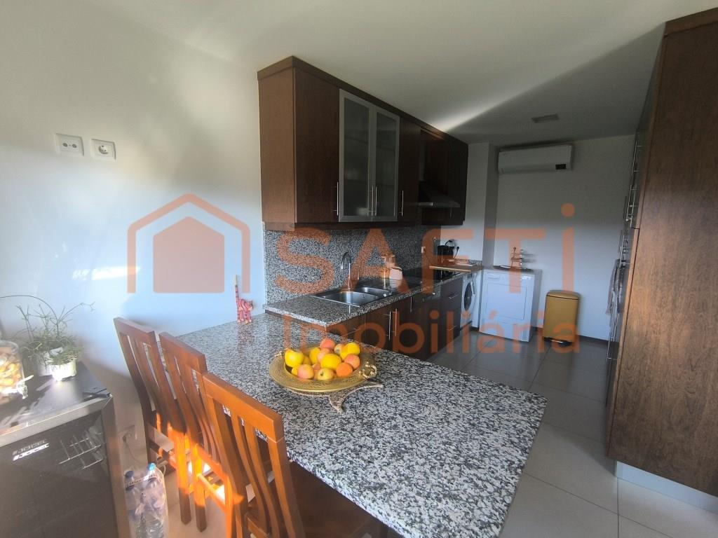 3 Bedroom Duplex with Terrace in Vila Verde