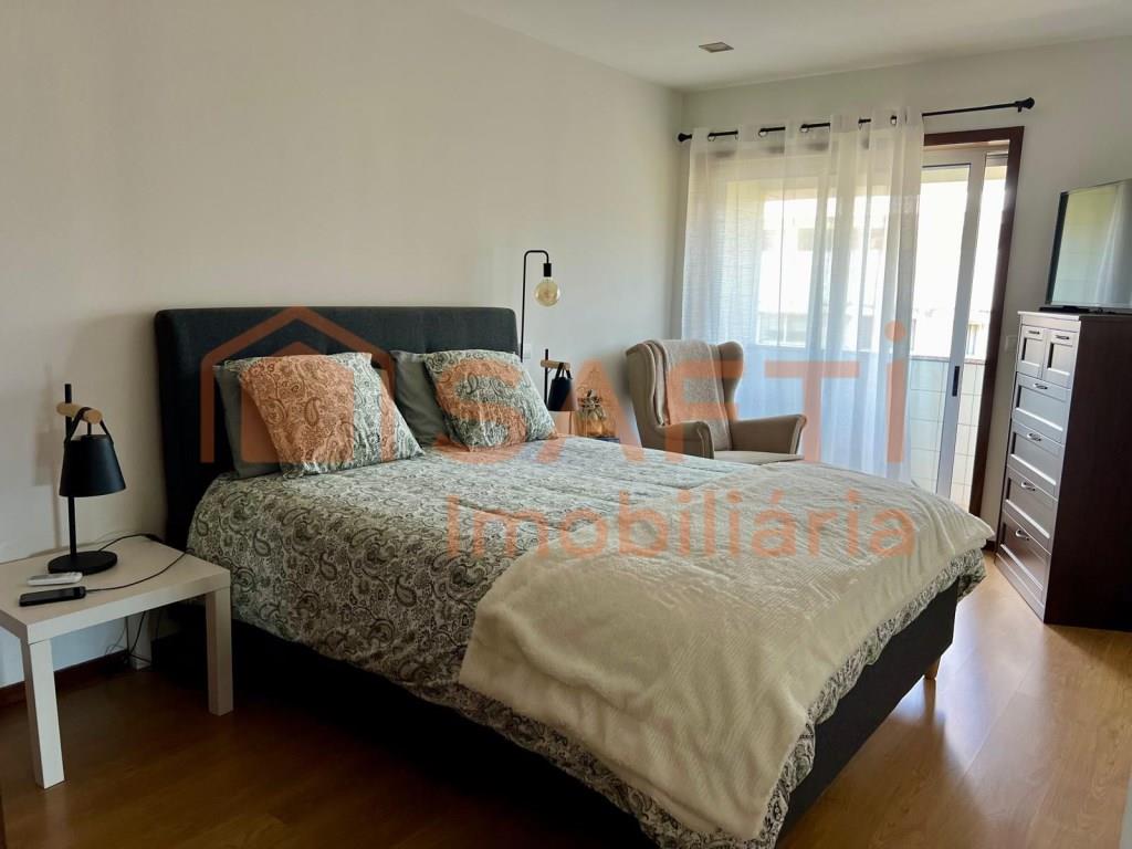 3 Bedroom Duplex with Terrace in Vila Verde
