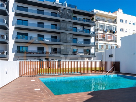 3 bedroom apartment in private condominium with swimming pool