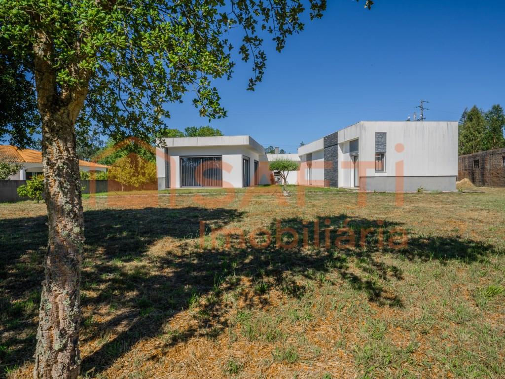 Casa contemporánea de una sola planta T3