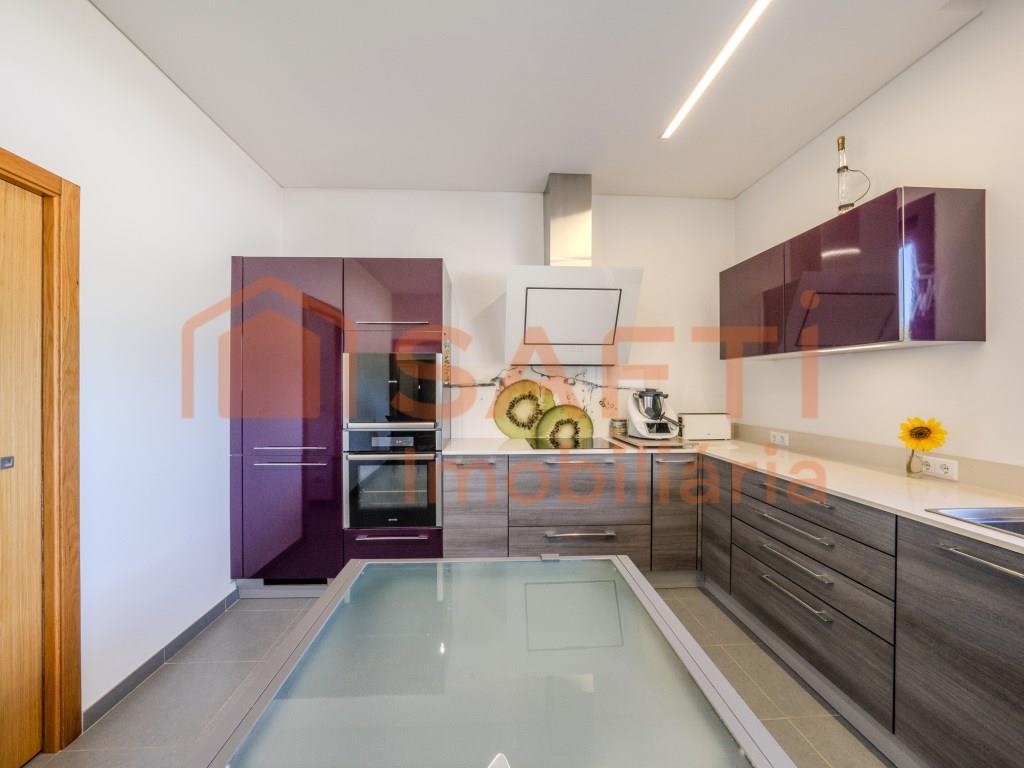Casa contemporánea de una sola planta T3