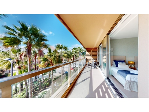 Exceptional Opportunity Beautiful 2 Bedroom Apartment by the Sea
