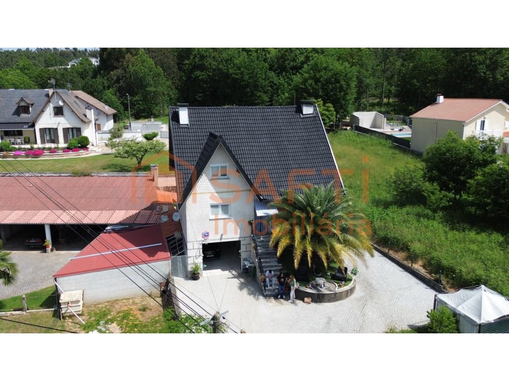 Detached house T3, with garage in Queiriga