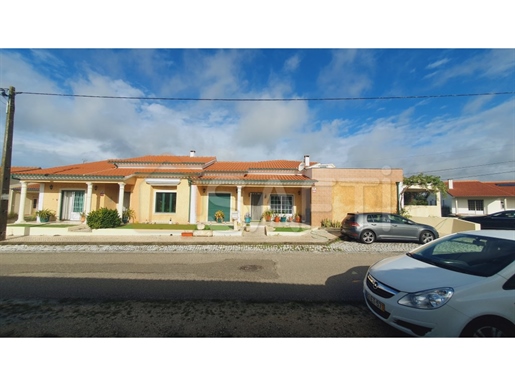 House with land 3 Bedrooms Sale Pombal