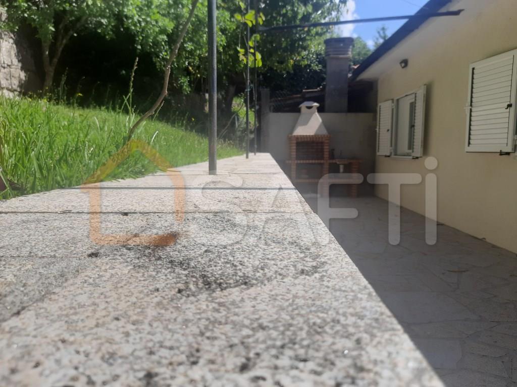 Twee-Onder-Een kapwoning 3 Slaapkamers Te Koop Melgaço