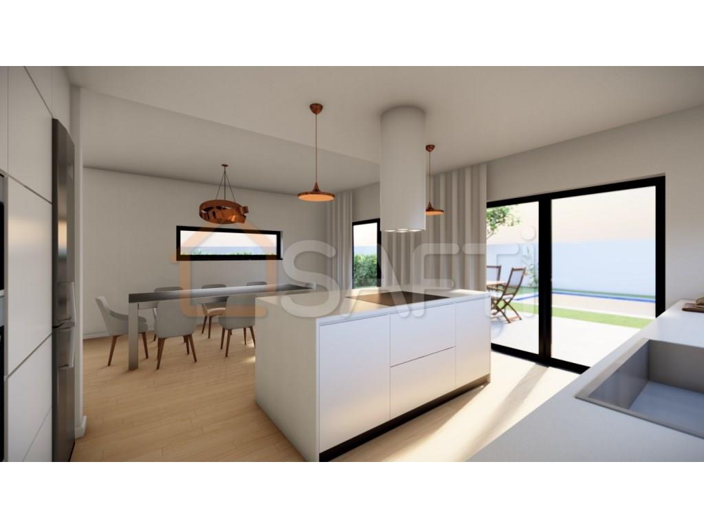 Luxurious 4 bedroom villa