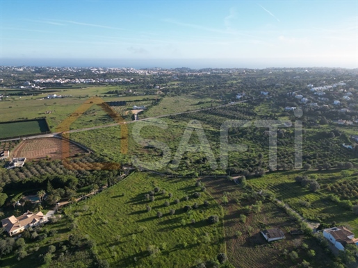 Plot for construction of a house in Bemparce, Lagoa