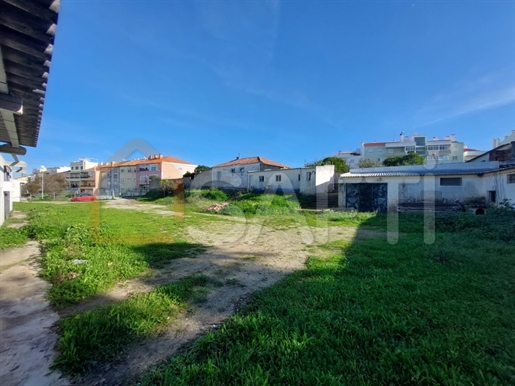 Land on plot for sale in Seixal 3812.30 m2