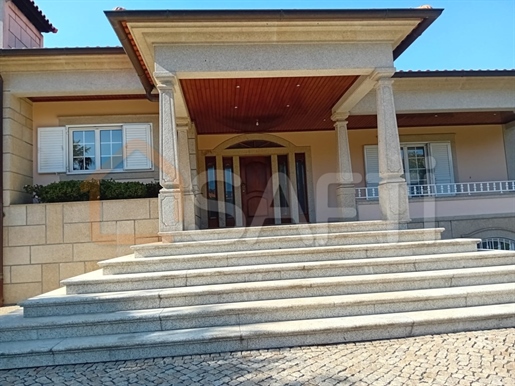 Palacete/Quinta/Moradia Luxo T11 - Aldão/Atães Guimarães