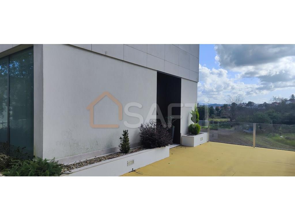 Casa en condominio 3 habitaciones Venta Vila Nova de Famalicão