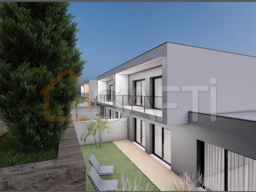 Two-Family House 3 Bedrooms +1 Sale Guimarães