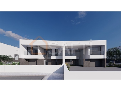 Haus mit Meerblick in Lagos im Bau