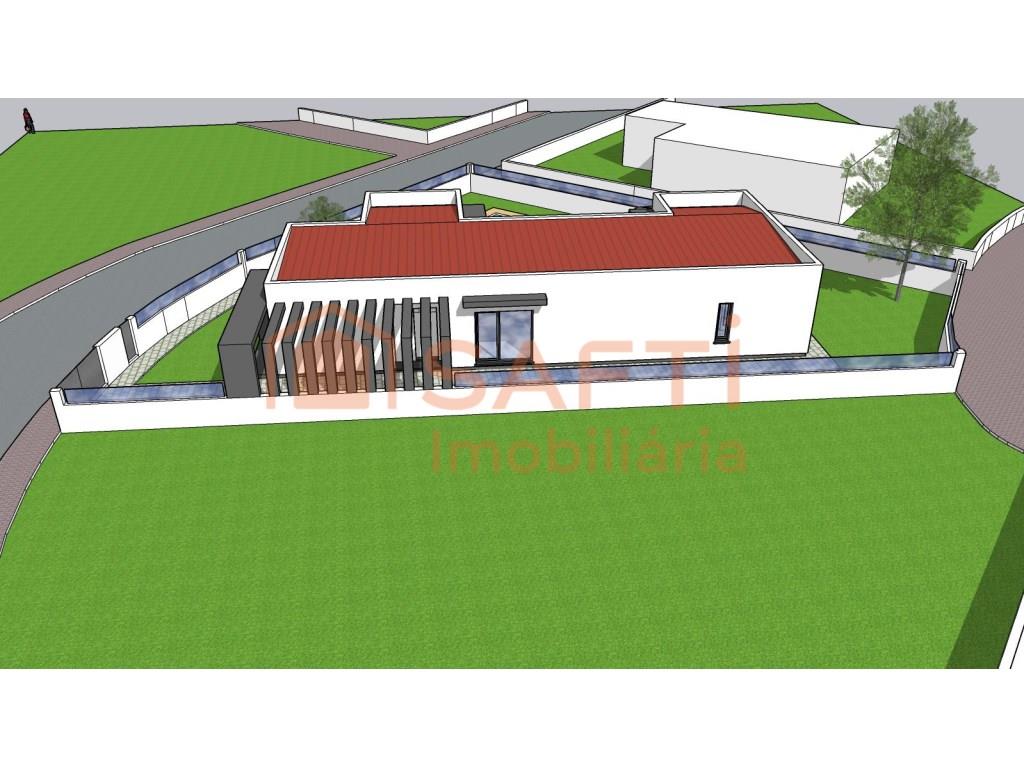 Detached ground floor house T3 with Pool, in Turquel