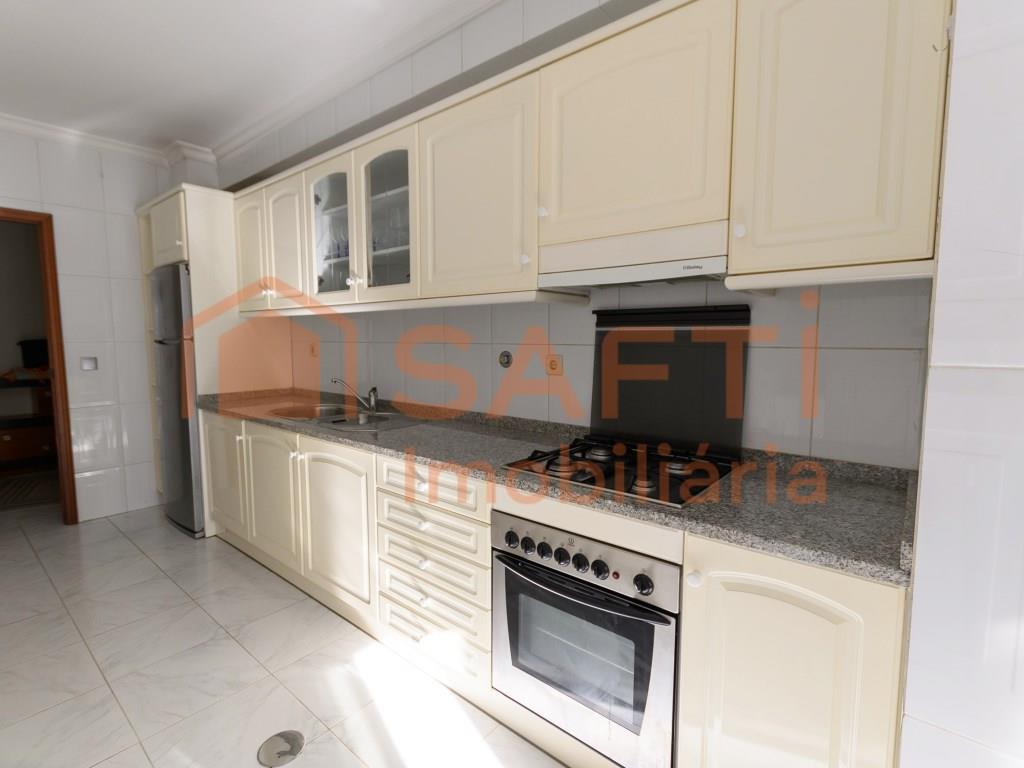 2+1 Bedroom Apartment with 140 m² Terrace in the Heart of São João da Madeira