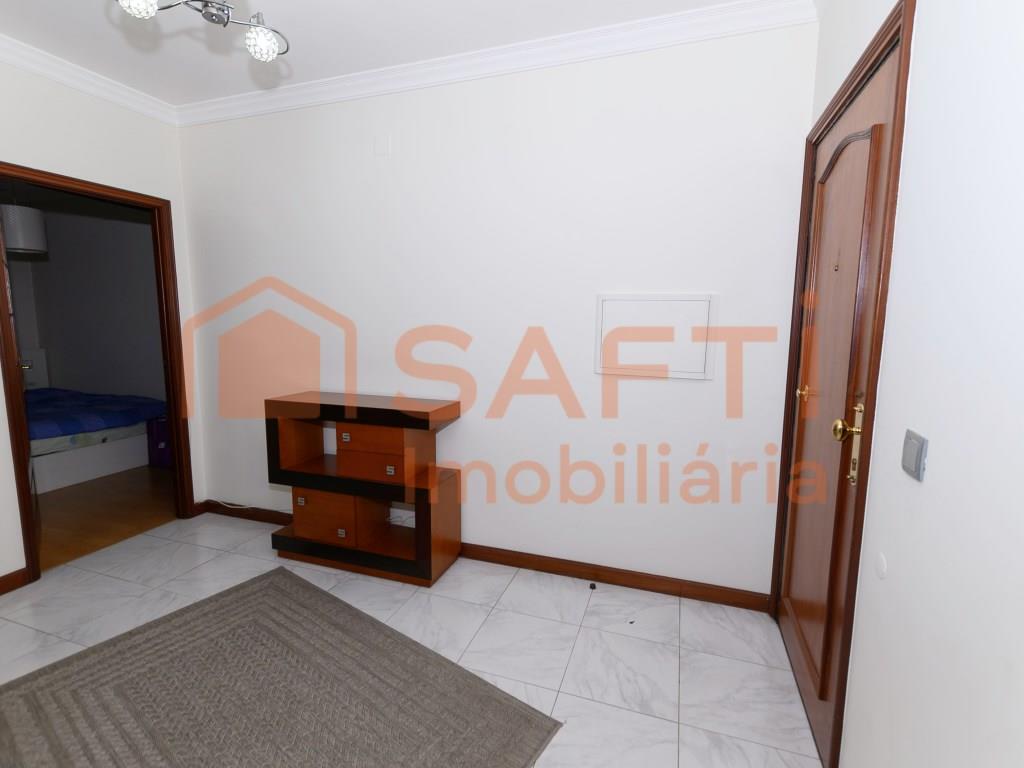 2+1 Bedroom Apartment with 140 m² Terrace in the Heart of São João da Madeira