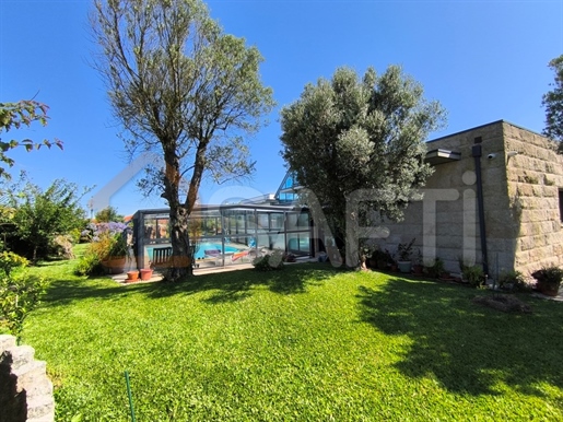 Luxuriöse Villa mit 4 Schlafzimmern in Marinhas Esposende mit Pool