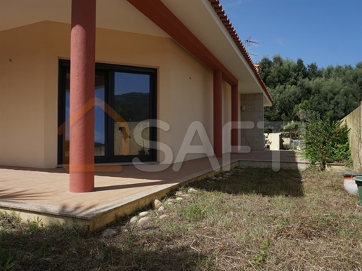 Single Level Home 3 Bedrooms Sale Caminha