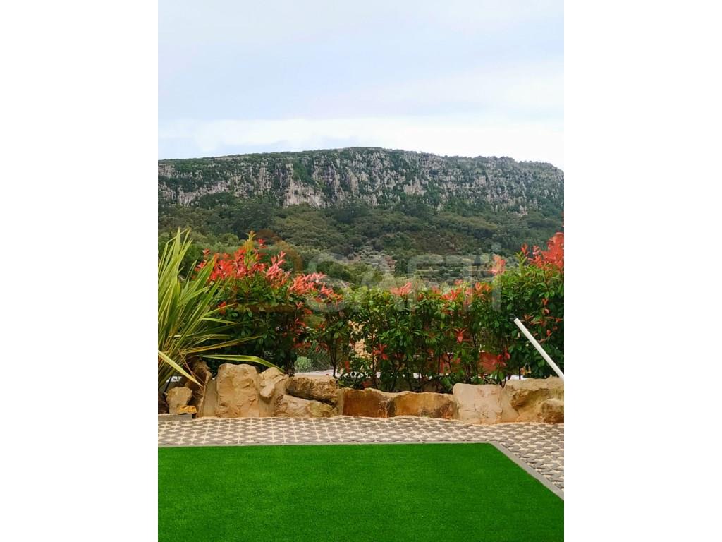 Villa with fabulous view to Serra