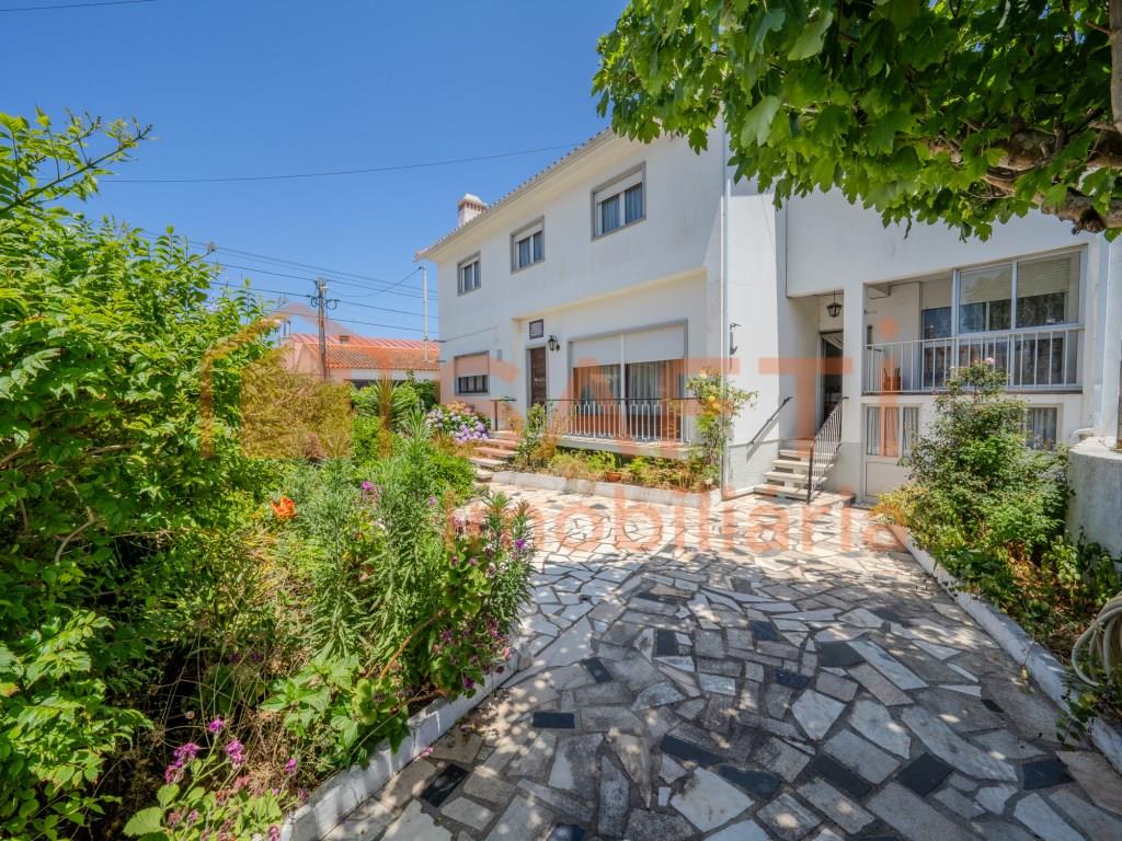 Casa 5 Dormitorios