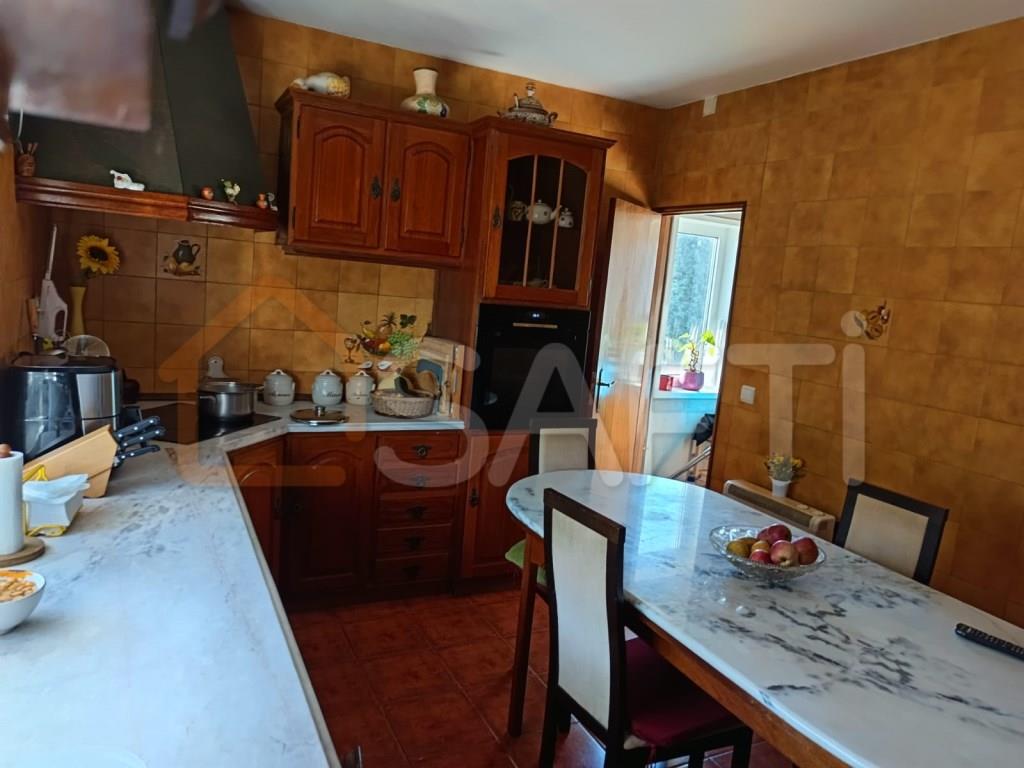 Vrijstaande woning 6 Slaapkamers Triplex Te Koop Barcelos