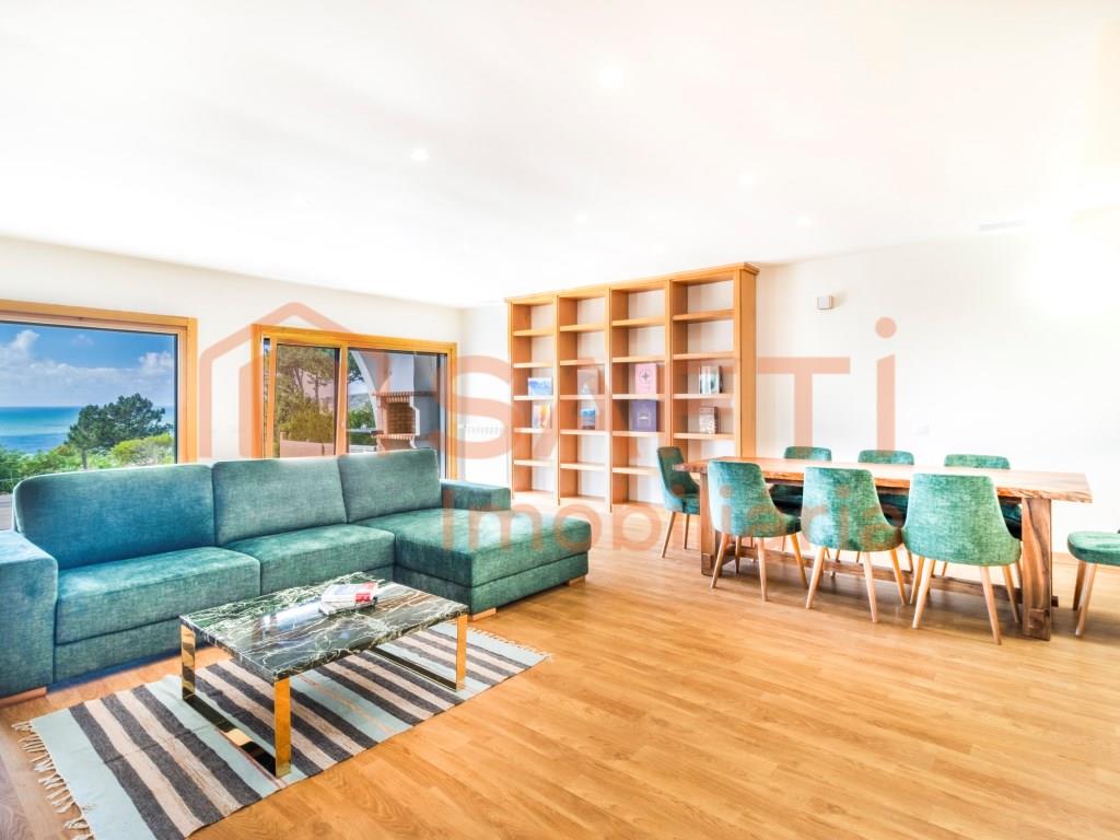 Luxusvilla in privater Eigentumswohnung mit Meerblick