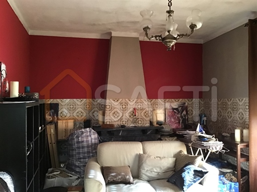 House with commercial space 6 Bedrooms Duplex Sale Abrantes
