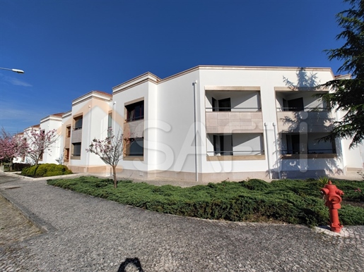 T2+2 Duplex apartment for sale in Marrazes and Barosa.