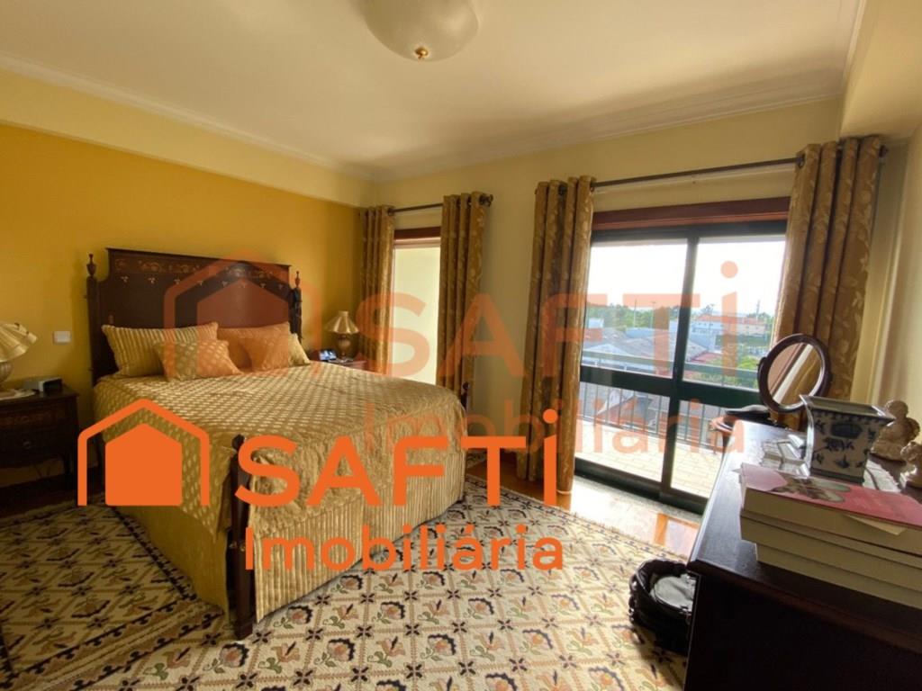 Panoramic T3 Duplex for Sale with 2 Entrances - €359,000 in Viseu