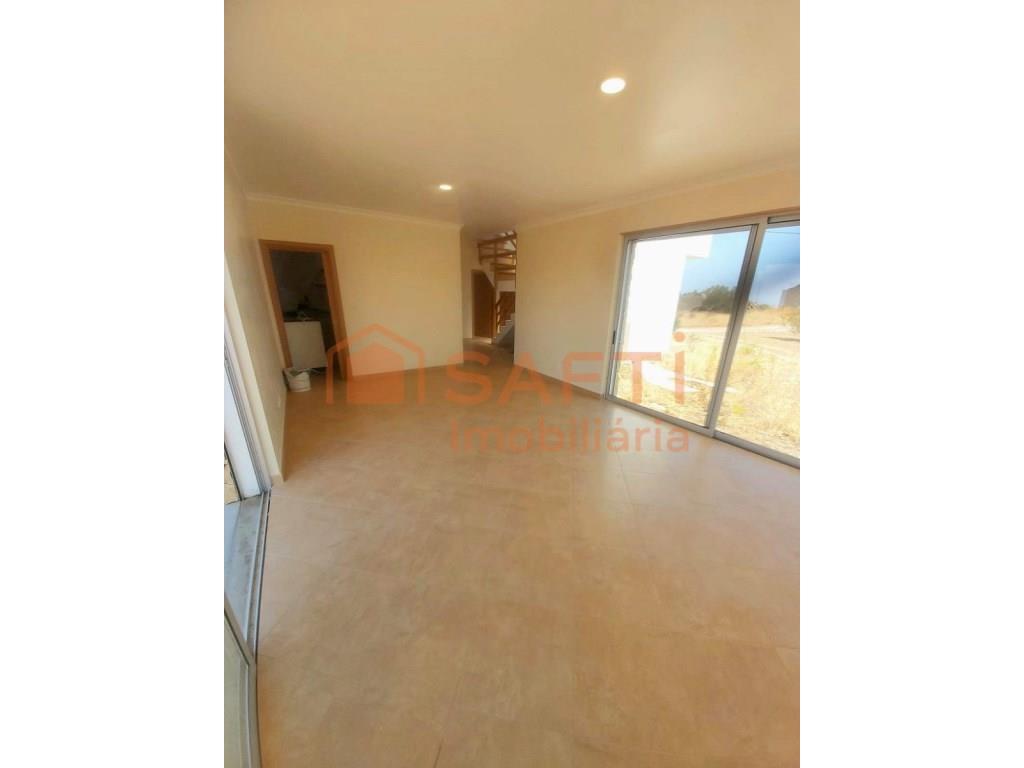 Villa de 3 chambres comme neuve