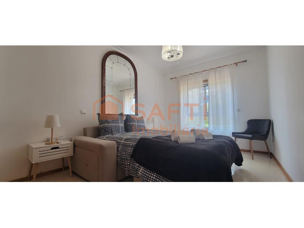 Excepcional piso T3, residencia con 2 ascensores, parking privado vigilado