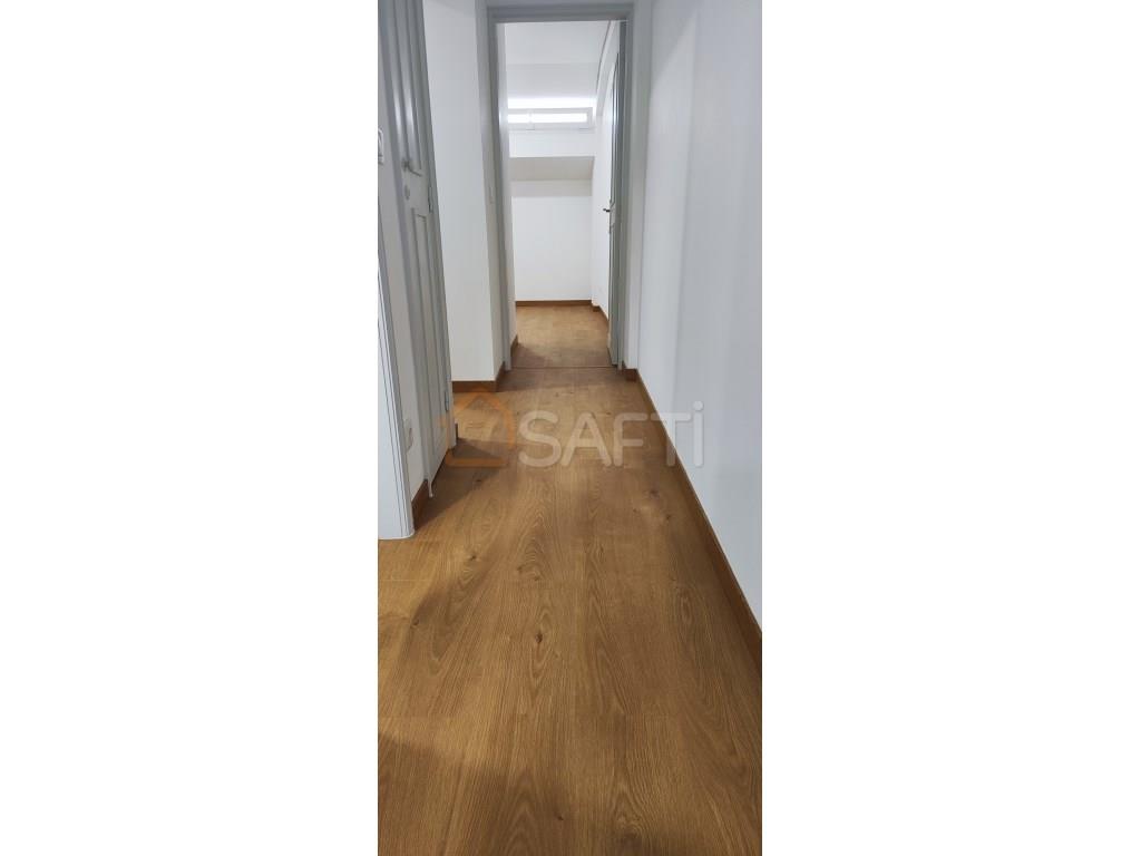 Apartamento 3 hab. + 1 hab. Auxiliar, Duplex Venta Póvoa de Varzim