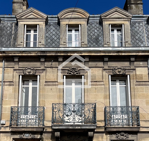 Bordeaux - Demeure de caractère dans une quartier recherché