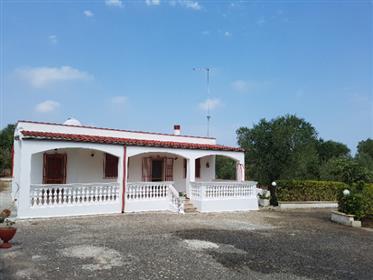 Villa con vistas al mar en venta Campo Carovigno