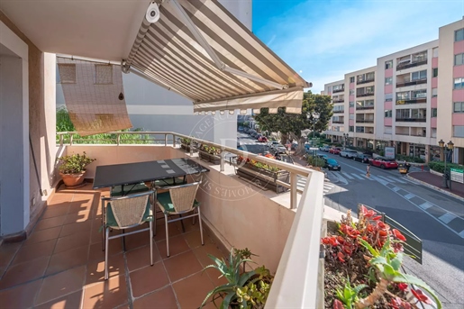 One bedroom in the centre of Beaulieu sur Mer with terrace and garage