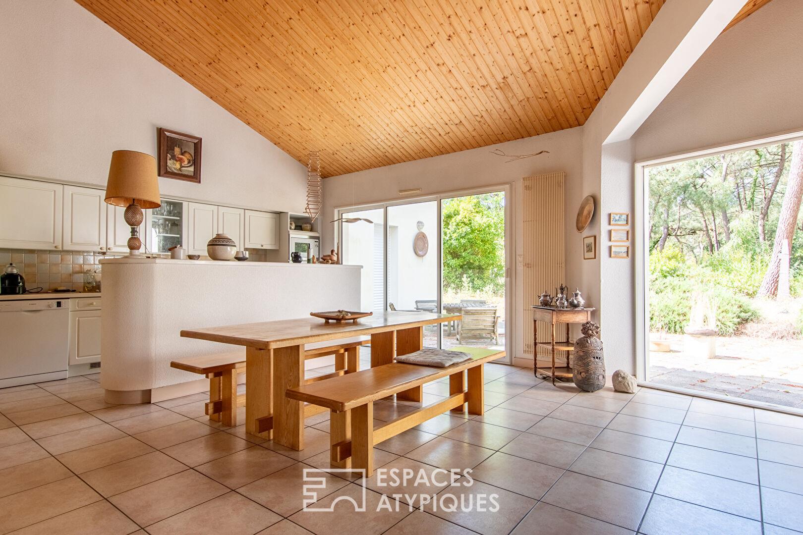 Architect-Designed house 400 meters from the ocean